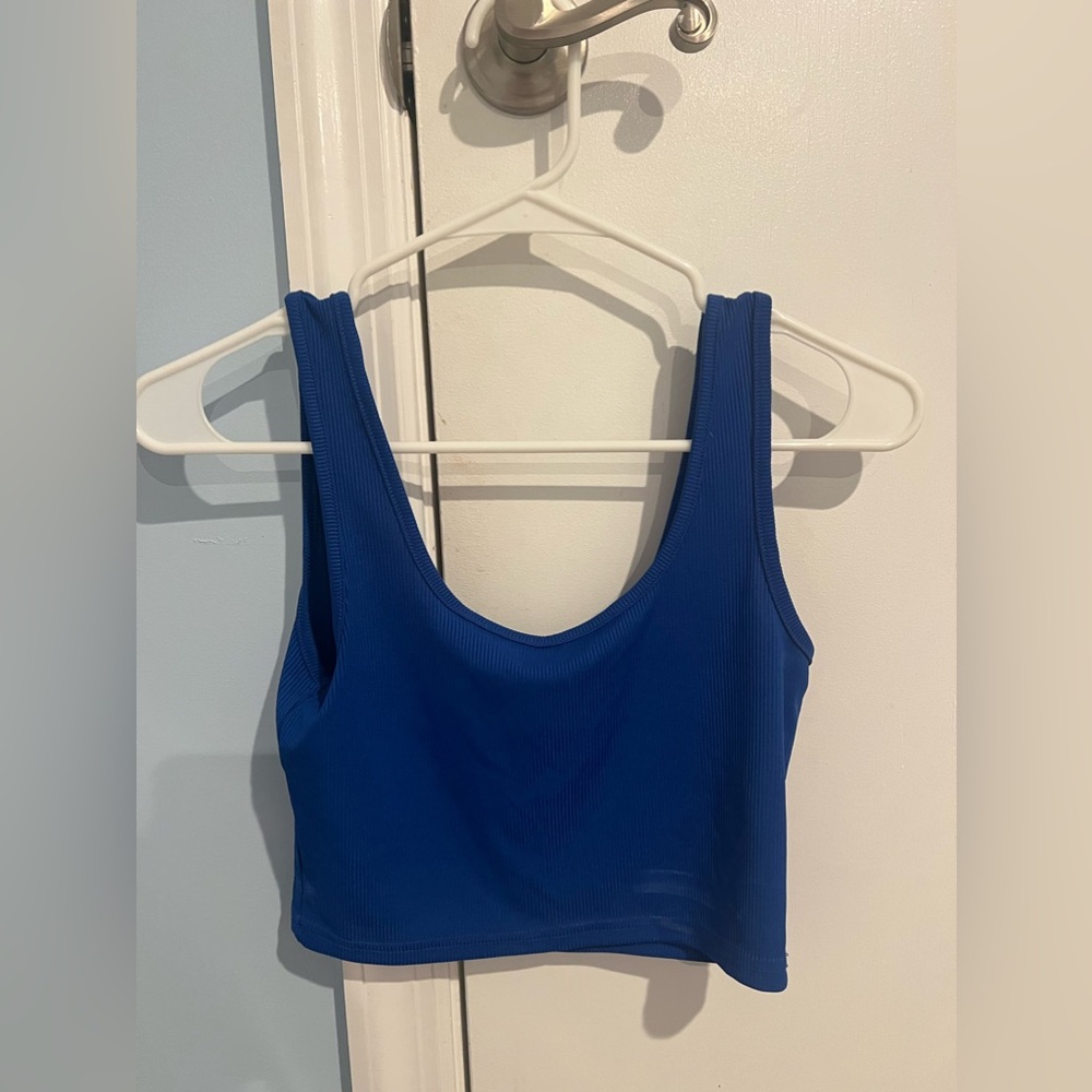 Blue cropped tank top